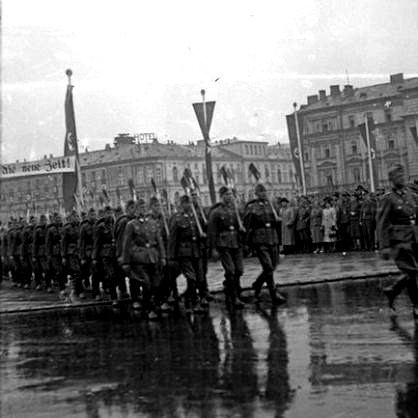 Dlaczego wybijano szyby fotografom w okupowanej Warszawie?
